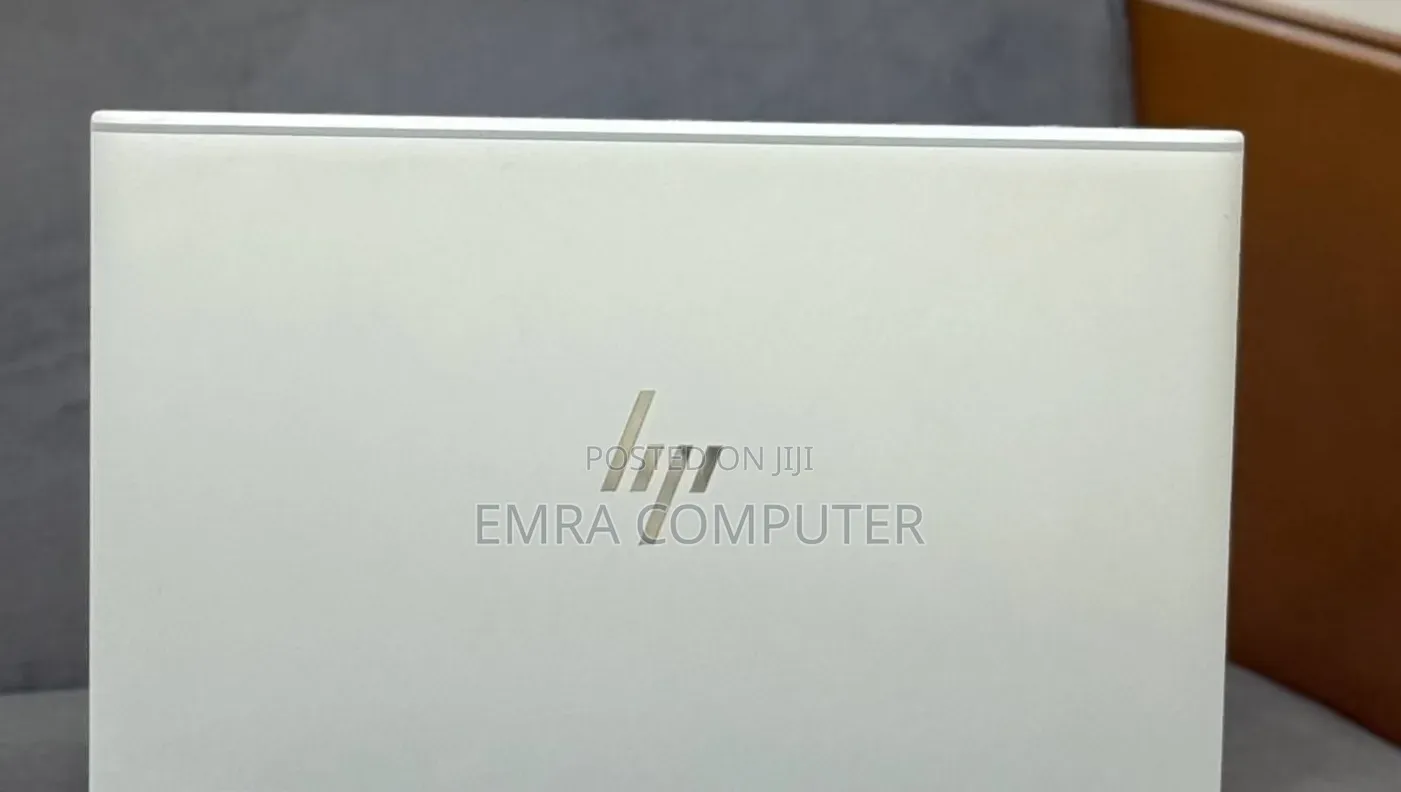 New Laptop HP EliteBook 1040 G8 16GB Intel Core i7 SSD 512GB