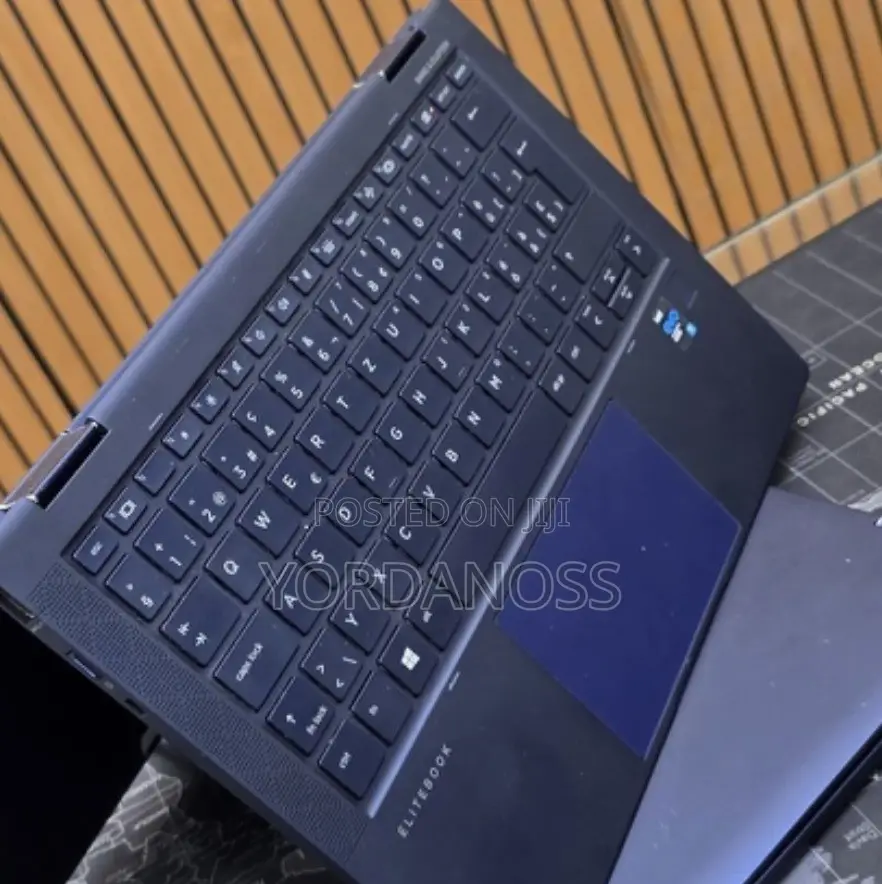 New Laptop HP Dragonfly G2 16GB Intel Core i7 SSD 512GB