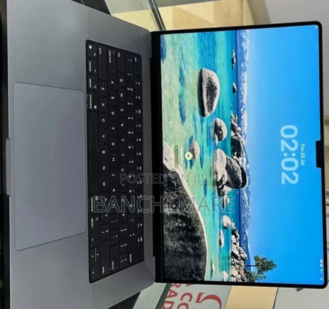 New Laptop Apple MacBook Pro 2021 M1 32GB Apple M1 SSD 512GB