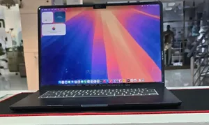 New Laptop Apple MacBook 16GB Apple M5 SSD 512GB