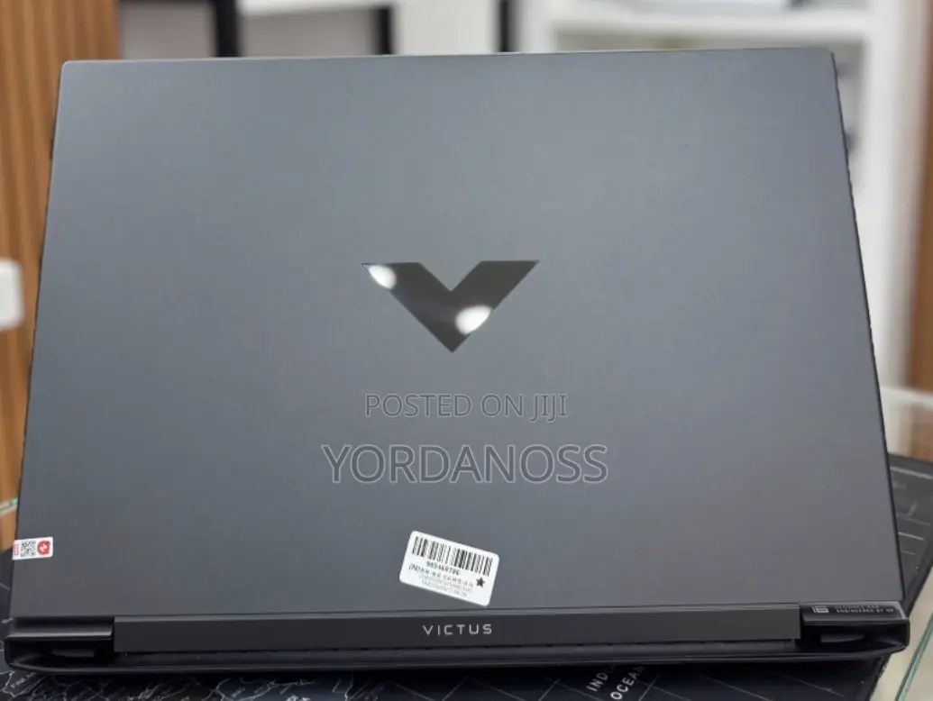 New Laptop HP Victus 16 16GB Intel Core i7 SSD 1T