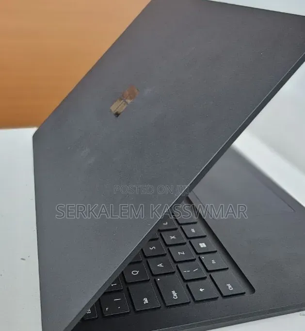 New Laptop Microsoft Surface Laptop 4 16GB Intel Core i7 SSD 512GB