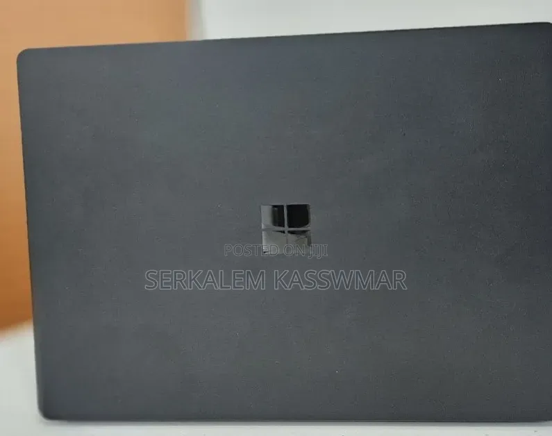 New Laptop Microsoft Surface Laptop 4 16GB Intel Core i7 SSD 512GB