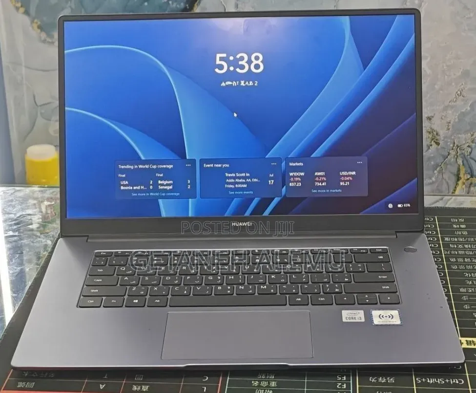 New Laptop Huawei MateBook 13 WRT-W19E 8GB Intel Core i3 SSD 256GB