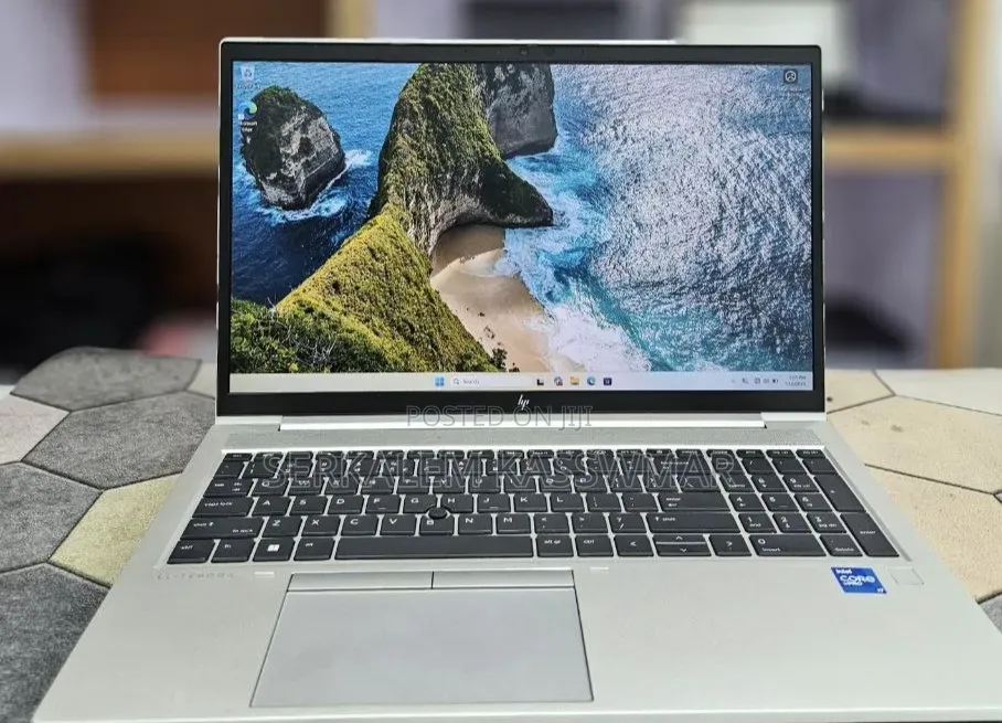 New Laptop HP EliteBook 850 G8 16GB Intel Core i7 SSD 512GB