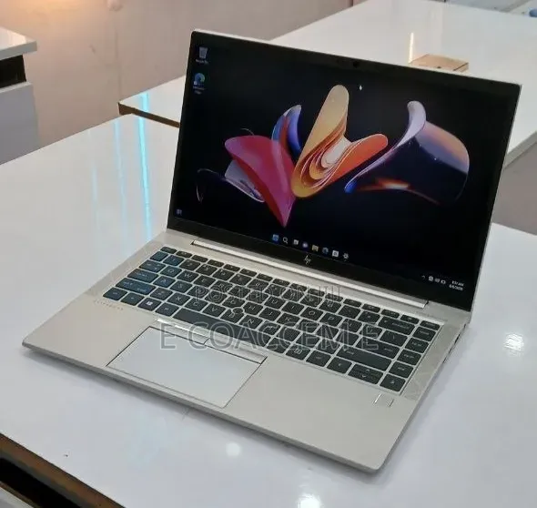 New Laptop HP 16GB Intel Core i5 SSD 512GB