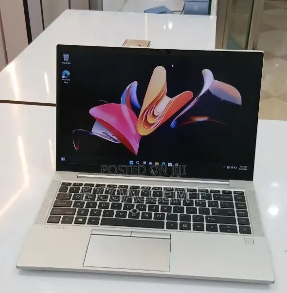 New Laptop HP 16GB Intel Core i5 SSD 512GB