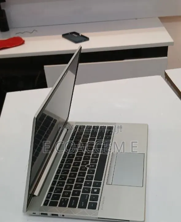 New Laptop HP 16GB Intel Core i5 SSD 512GB