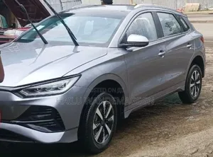 New BYD E2 43 kWh 94 hp FWD 2025 Gray