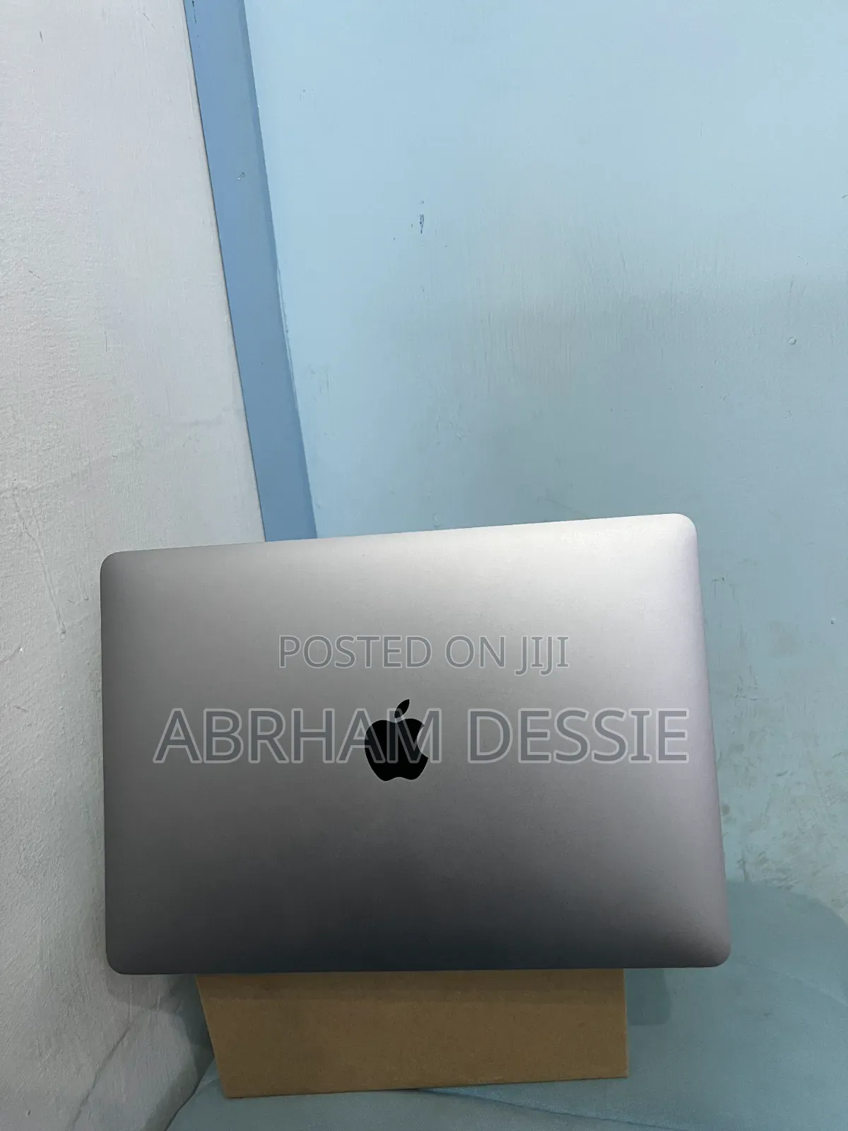New Laptop Apple MacBook Air 2020 M1 8GB Apple M1 SSD 256GB