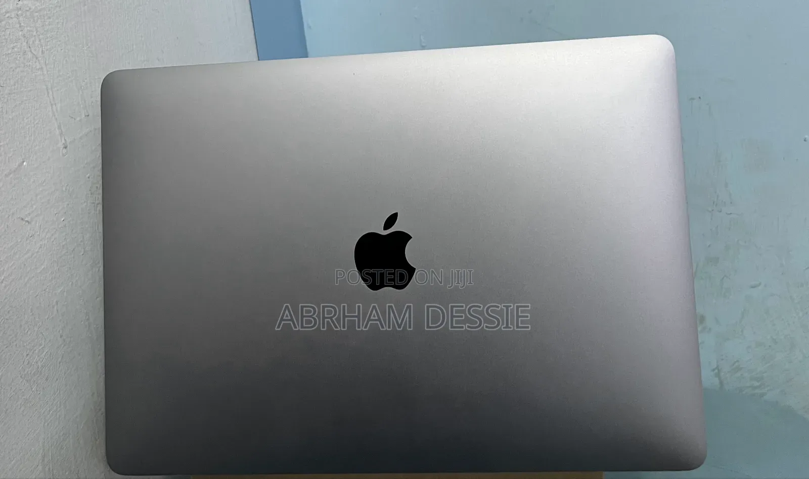 New Laptop Apple MacBook Air 2020 M1 8GB Apple M1 SSD 256GB