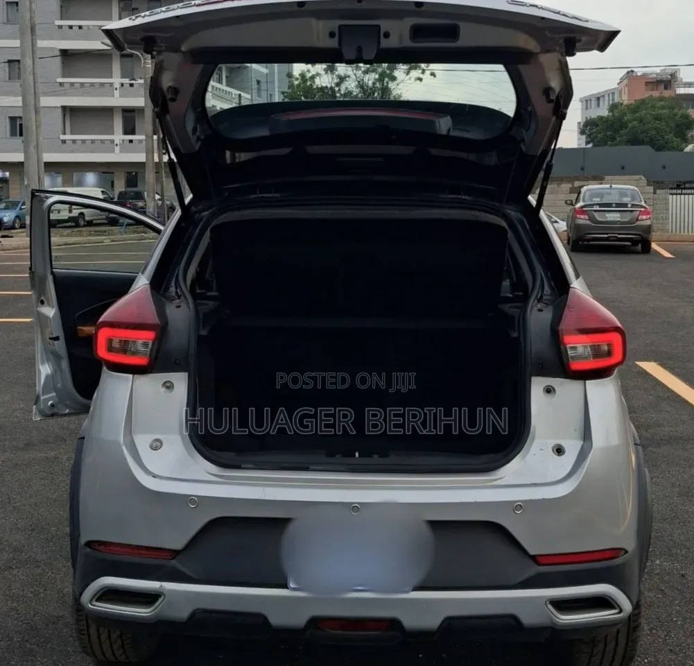 Chery Tiggo 2 2022 Silver