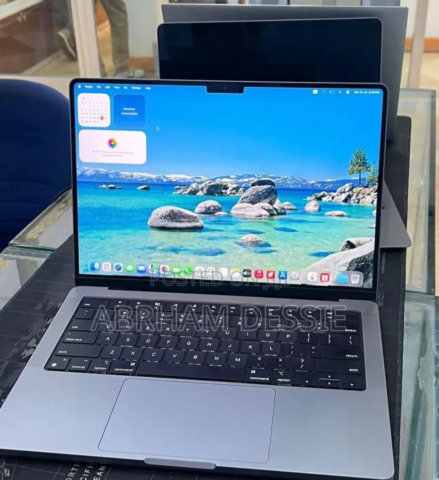 New Laptop Apple MacBook Pro 2021 M1 16GB Apple M1 SSD 512GB