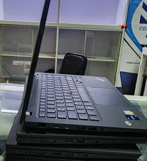 New Laptop Lenovo ThinkPad E14 Gen 5 16GB Intel Core i5 SSD 512GB