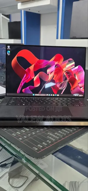 New Laptop Dell Precision 5560 16GB Intel Core i7 SSD 512GB
