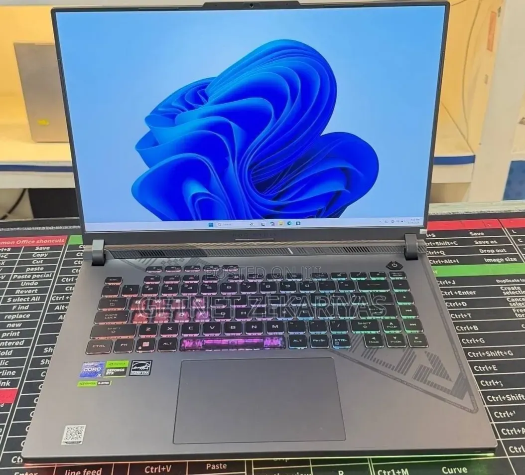 New Laptop Asus ROG Strix G15 16GB Intel Core i9 SSD 1T