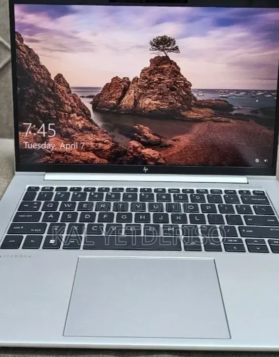 New Laptop HP EliteBook 840 G10 16GB Intel Core i7 SSD 512GB