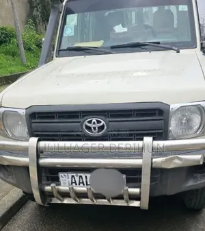 Toyota Land Cruiser 2019 White