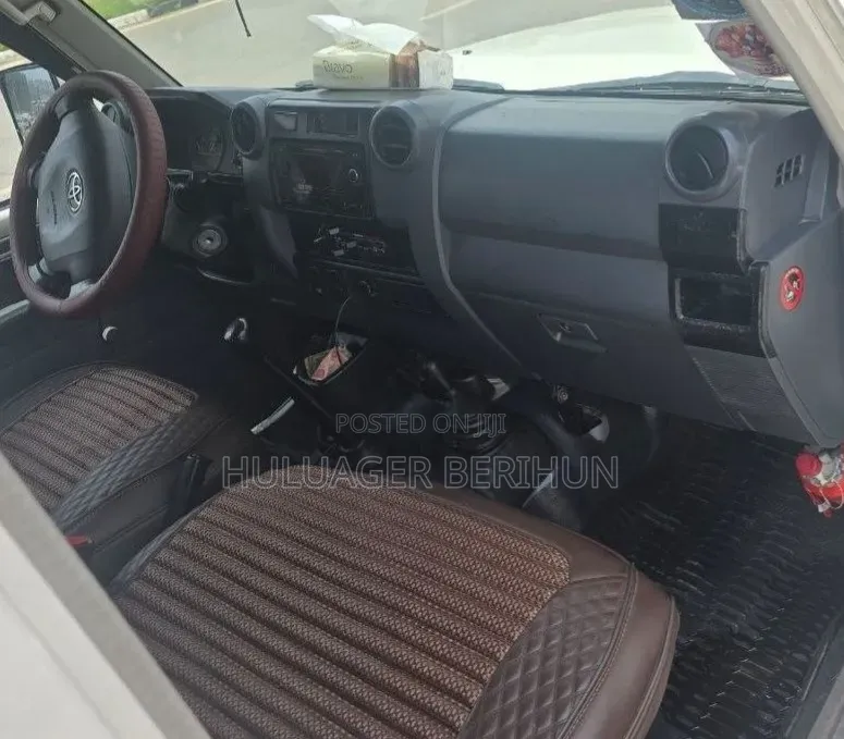 Toyota Land Cruiser 2019 White