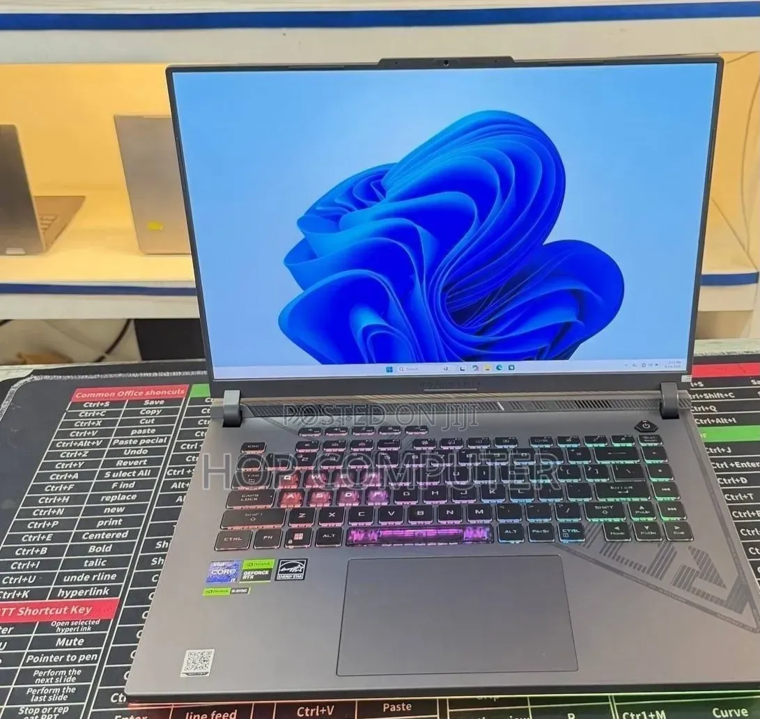 New Laptop Asus ROG Strix G16 G614 16GB Intel Core i9 SSD 1T