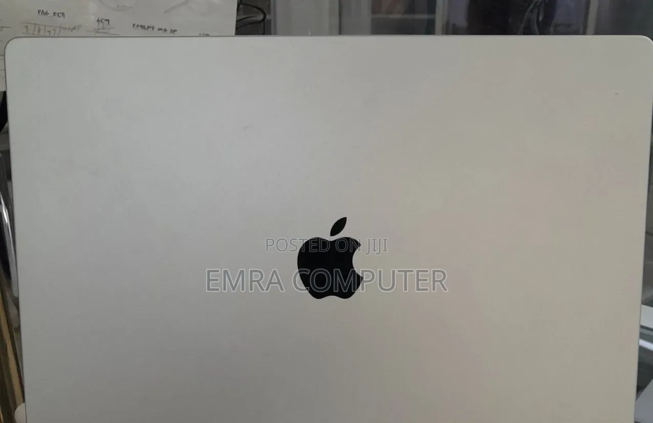 New Laptop Apple MacBook Pro 2021 M1 32GB Apple M1 Pro SSD 1T