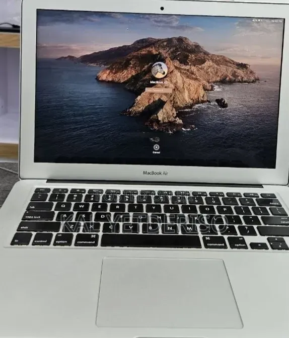 New Laptop Apple MacBook Air 2015 8GB Intel Core i5 SSD 256GB