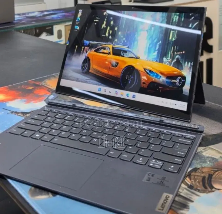New Laptop Lenovo Yoga 7i 16GB Intel Core i5 SSD 512GB