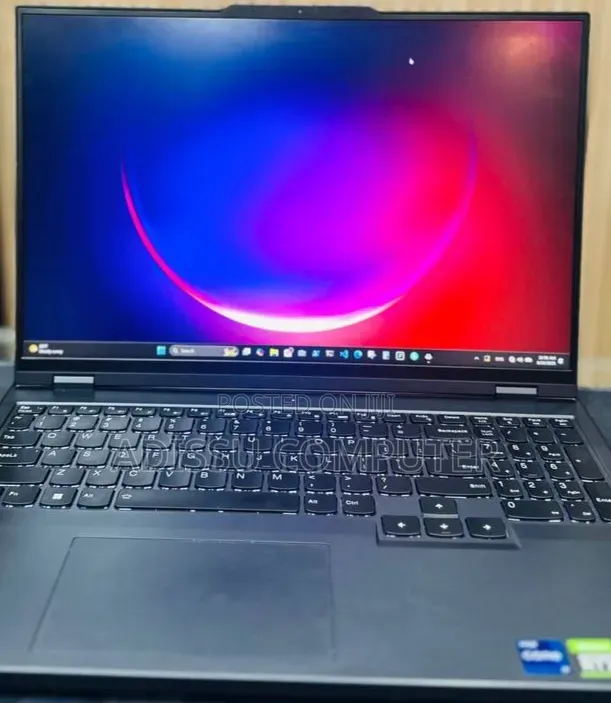 New Laptop Lenovo Legion Pro 7 16GB Intel Core i9 SSD 1T