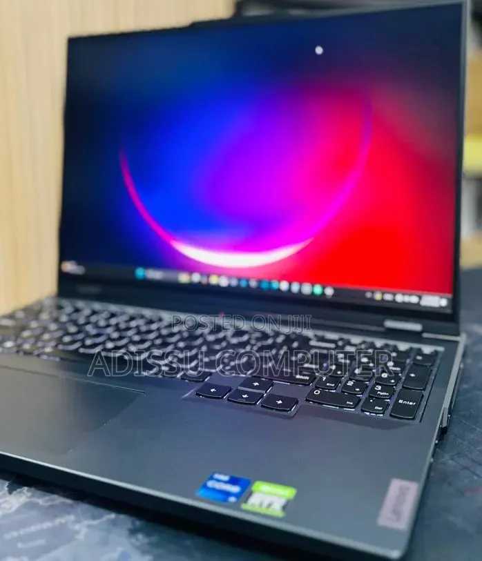 New Laptop Lenovo Legion Pro 7 16GB Intel Core i9 SSD 1T
