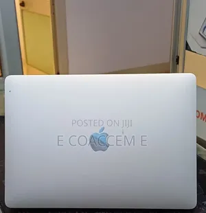 New Laptop Apple MacBook 16GB Apple M1 SSD 512GB