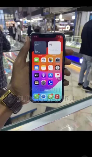 Apple iPhone XR 64 GB Black
