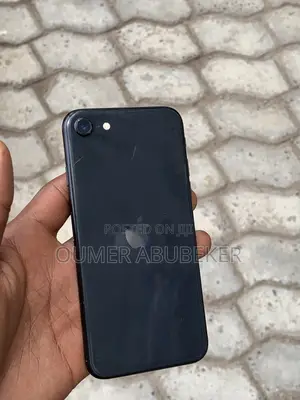 Apple iPhone SE (2022) 64 GB Black
