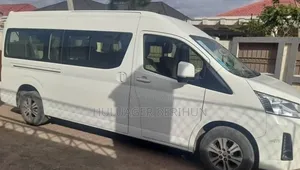 New Toyota Highlander 2022 White