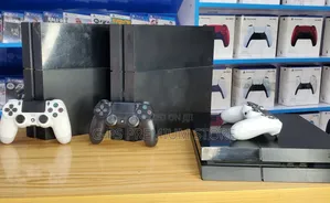 PS4 Fat Jailbreak + 1 Original Controller