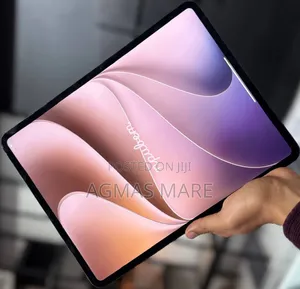 New Apple iPad Pro 13 (2025) 256 GB