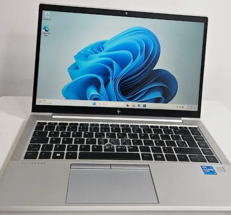New Laptop HP EliteBook 840 G8 16GB Intel Core i5 SSD 512GB