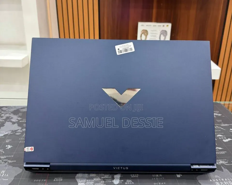 New Laptop HP Victus 16 16GB Intel Core i7 SSD 512GB