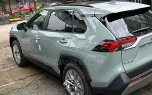 New Toyota RAV4 2024 Green