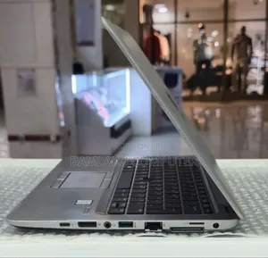 New Laptop HP EliteBook 820 G3 8GB Intel Core i5 SSD 1T