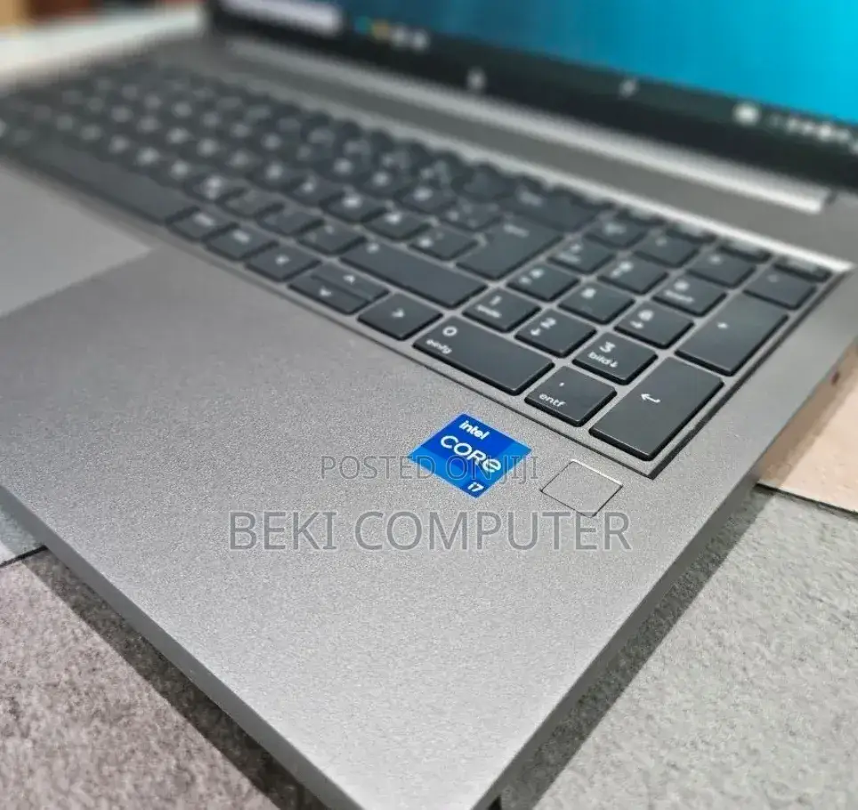 New Laptop HP ZBook Power G9 i7 16GB Intel Core i7 SSD 1T