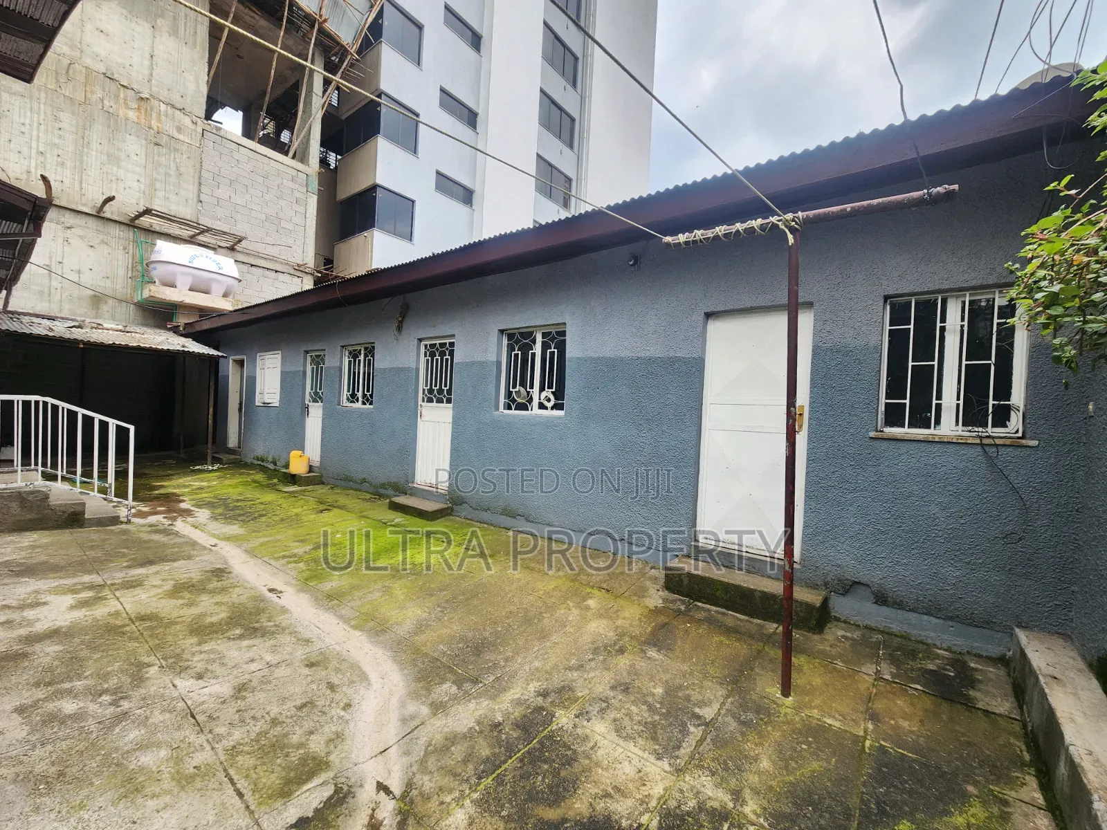 3bdrm Villa in Bole for rent