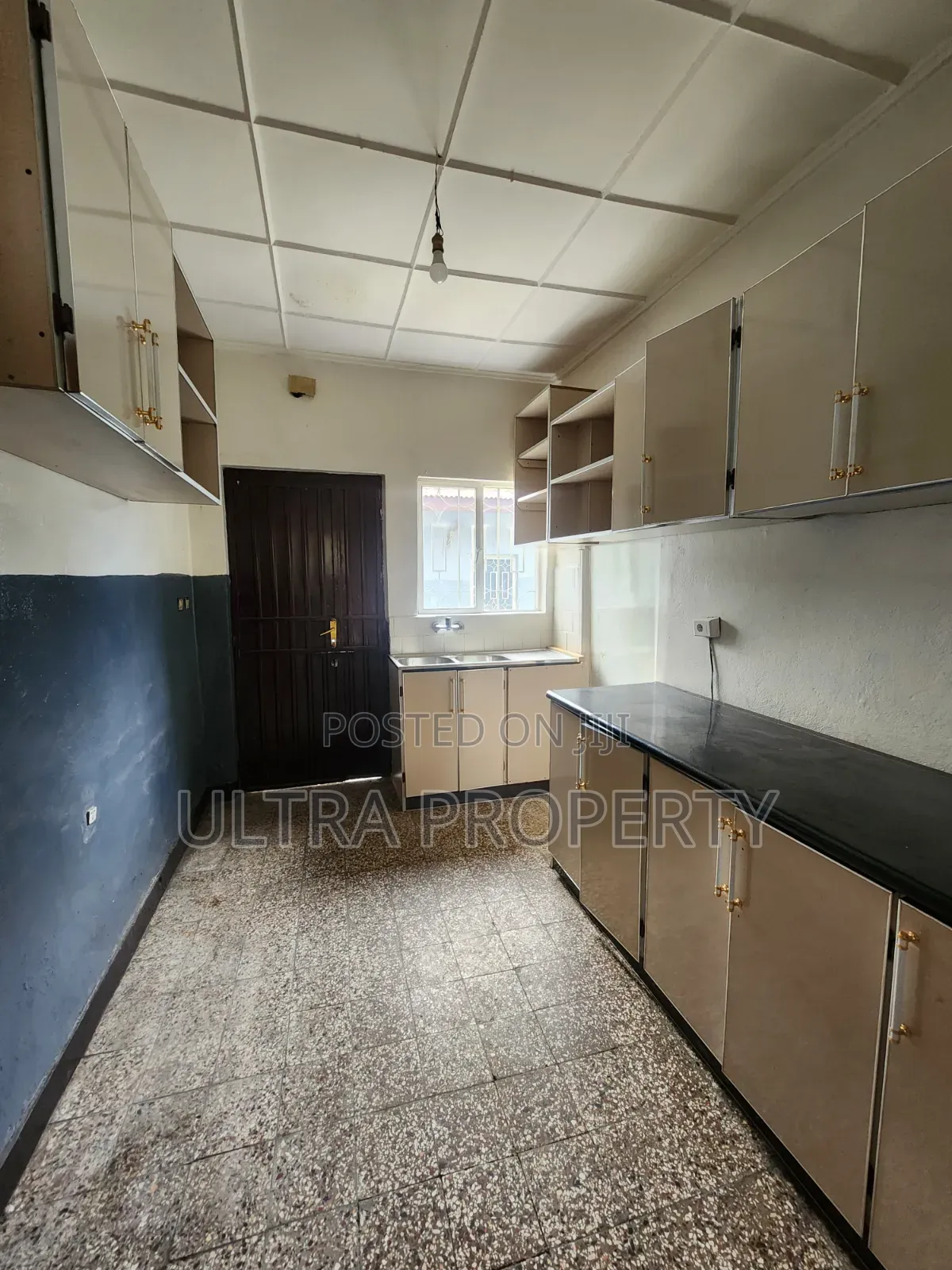 3bdrm Villa in Bole for rent