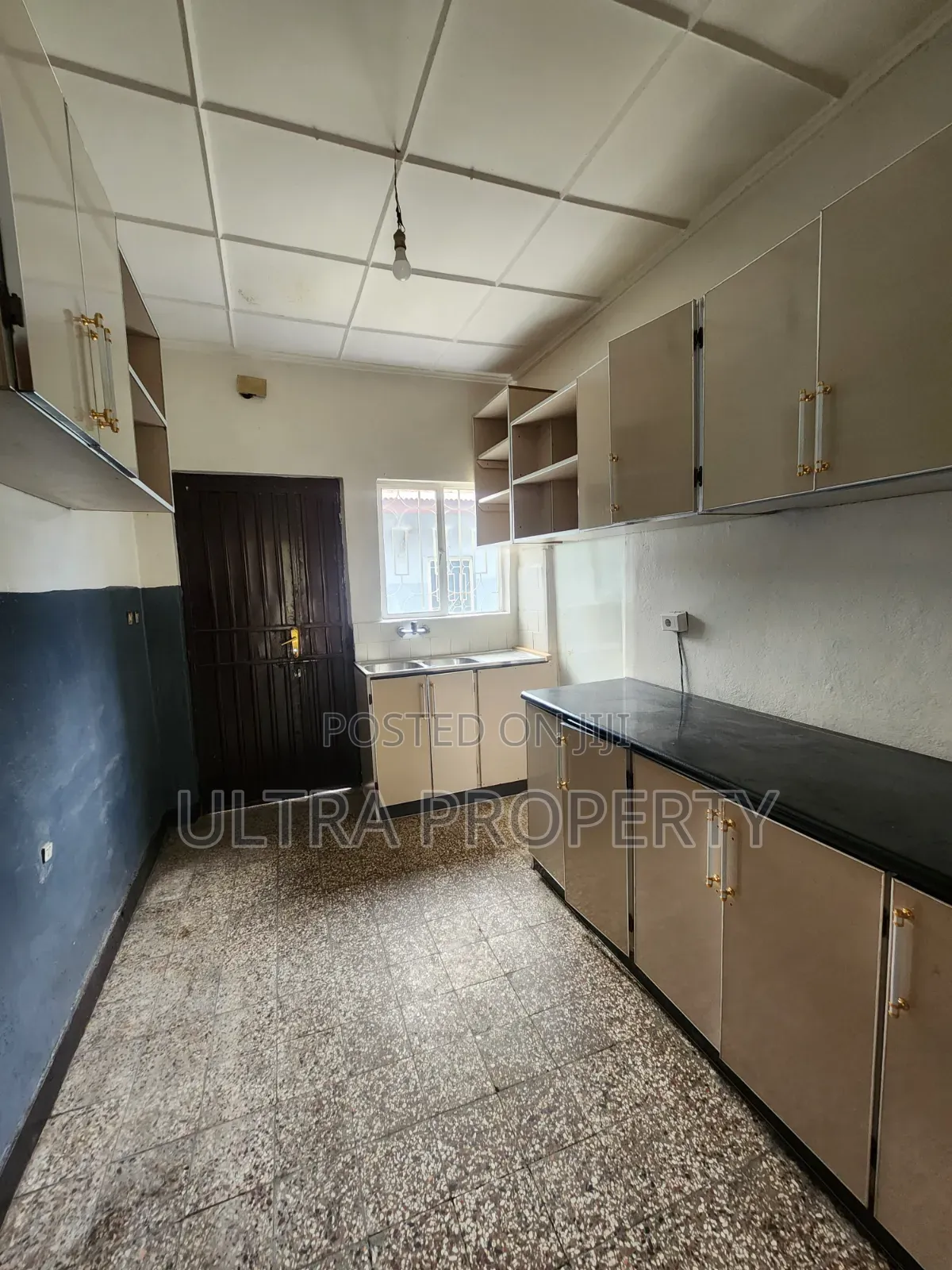 3bdrm Villa in Bole for rent