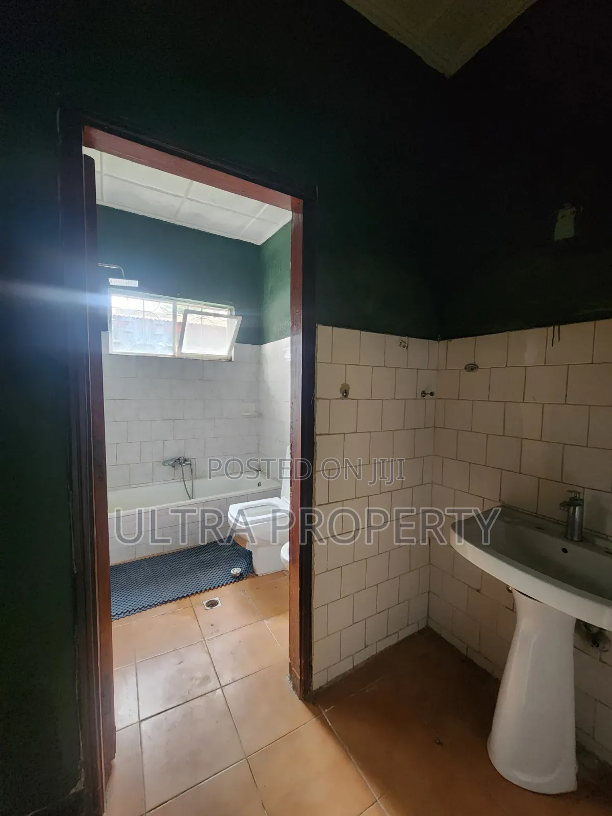 3bdrm Villa in Bole for rent