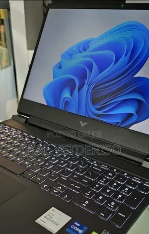 New Laptop HP Victus 15 16GB Intel Core i7 SSD 512GB