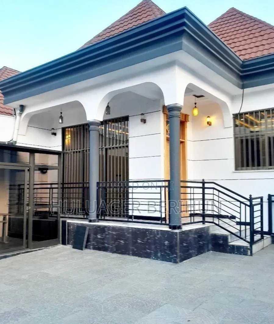 Furnished 5bdrm Villa in Bole for sale