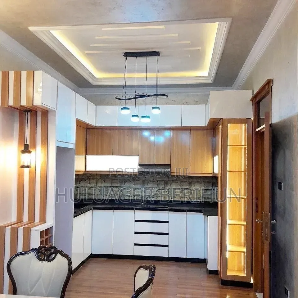 Furnished 5bdrm Villa in Bole for sale