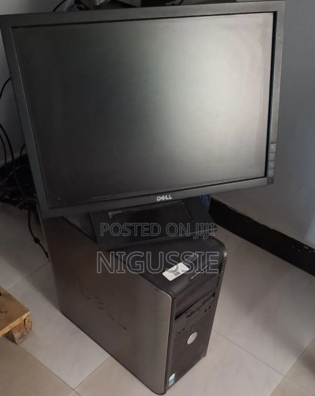 Desktop Computer Dell 8GB HDD 1T