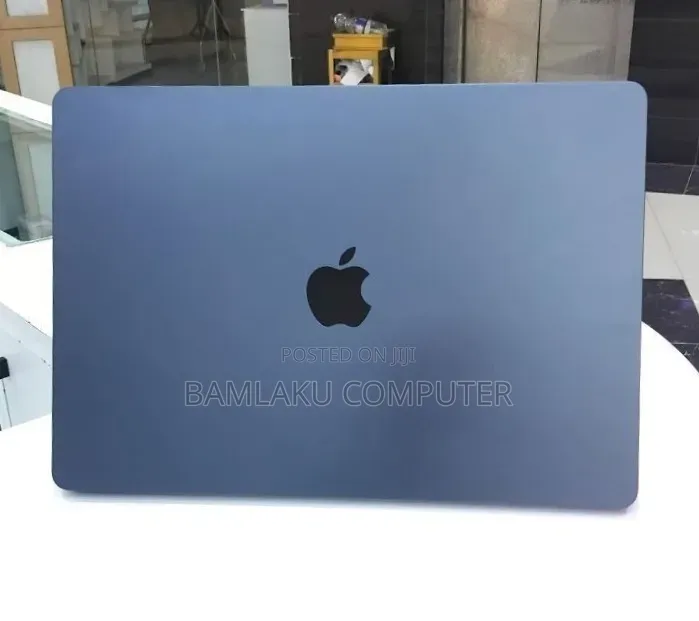 New Laptop Apple MacBook Air 2026 M5 16GB Apple M5 SSD 512GB