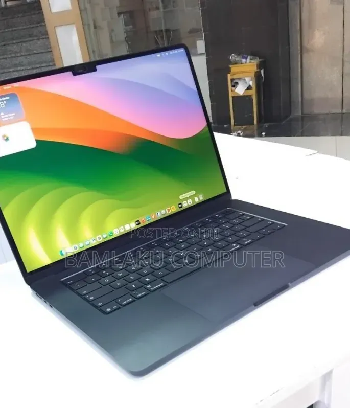 New Laptop Apple MacBook Air 2026 M5 16GB Apple M5 SSD 512GB